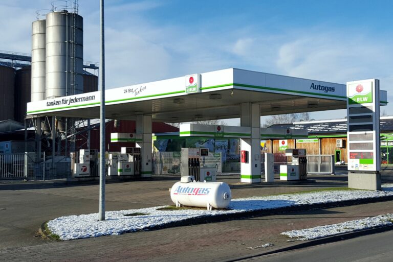 rlw_tankstelle