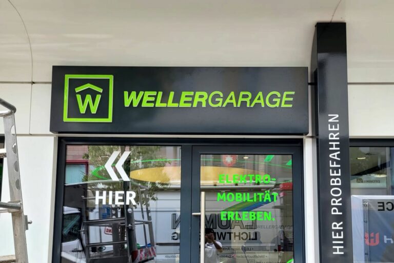 wellergroup_1_leuchtkasten